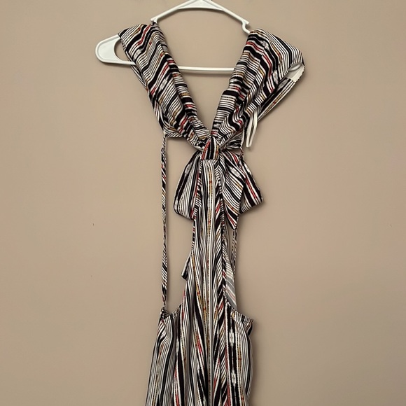 Dress - Picture 2 of 8